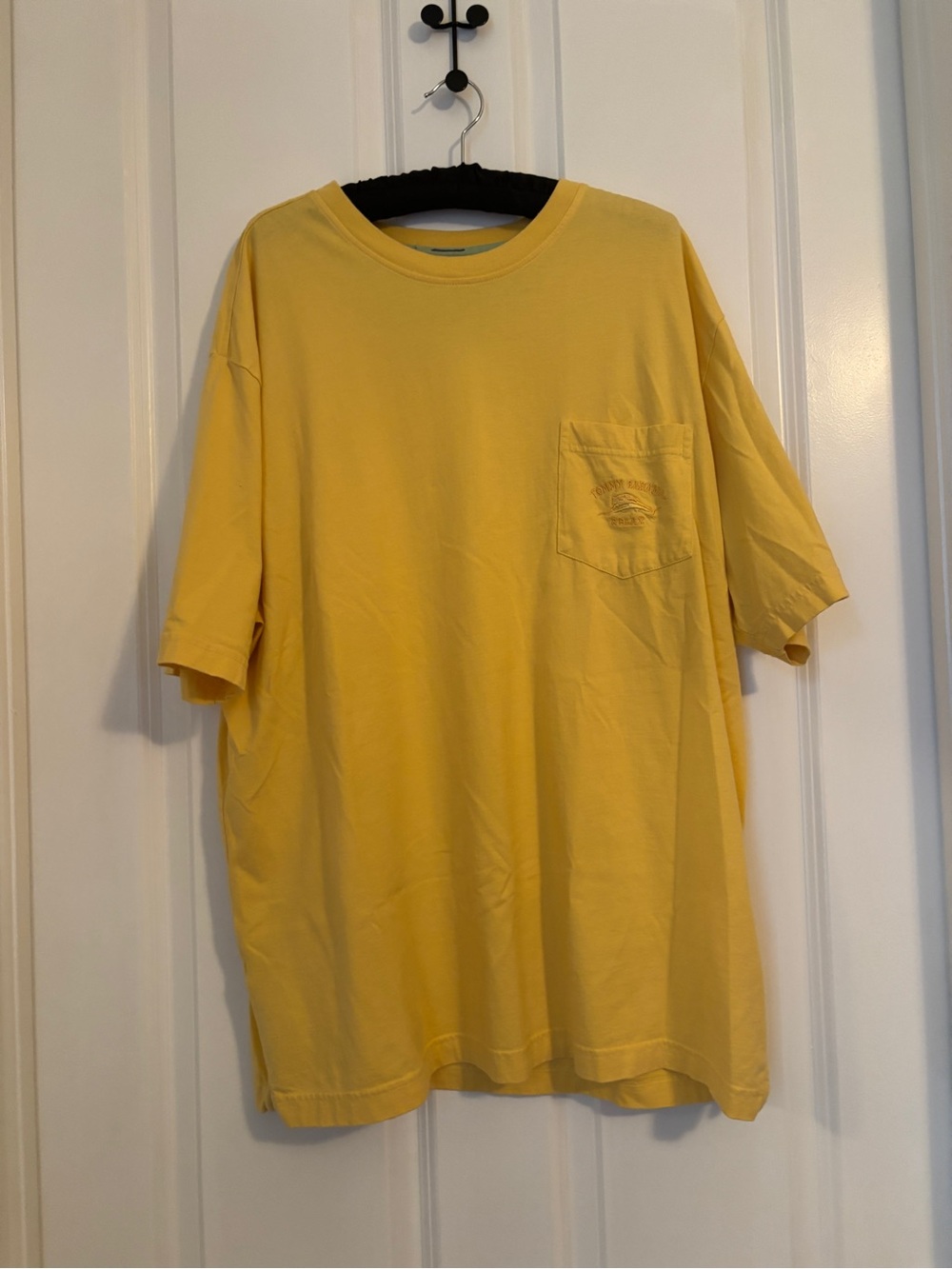 Tommy Bahama Yellow Short Sleeve Pocket Tee. Size XL. Relax Collection. Cotton